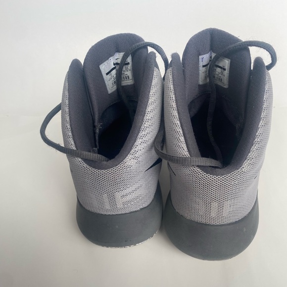 Gray Nike Runners - Picture 5 of 7